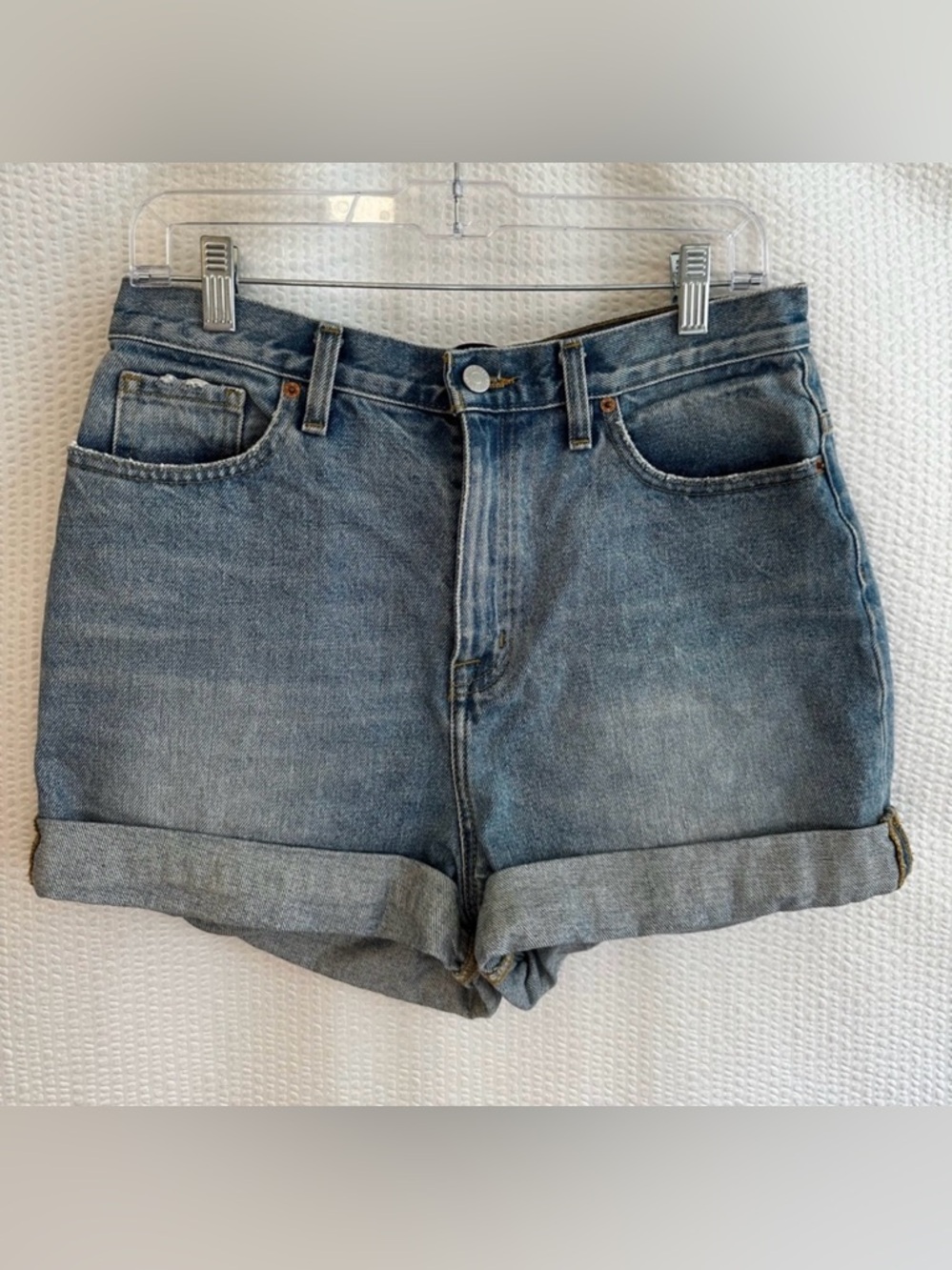 BDG Urban Outfitters Mom High Rise Blue Denim Shorts Light Wash Women’s Size 29